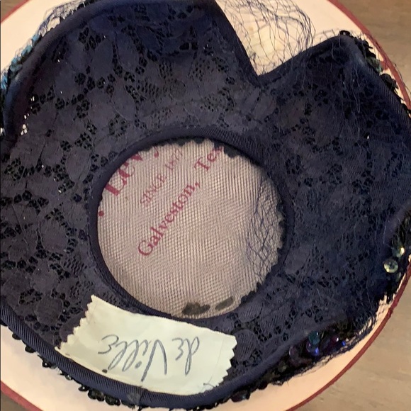 1958 hat & box Comes with box & purchase ticket. - Picture 5 of 8